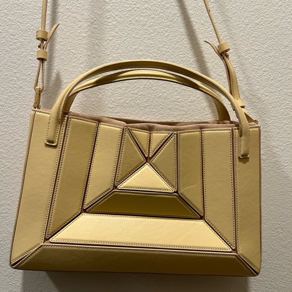 Mlouye Sera Tote - Picture 8 of 13